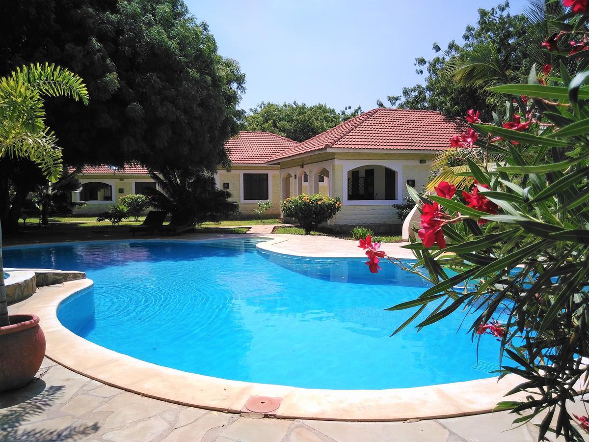 Safina Cottages Diani Beach Eksteriør bilde